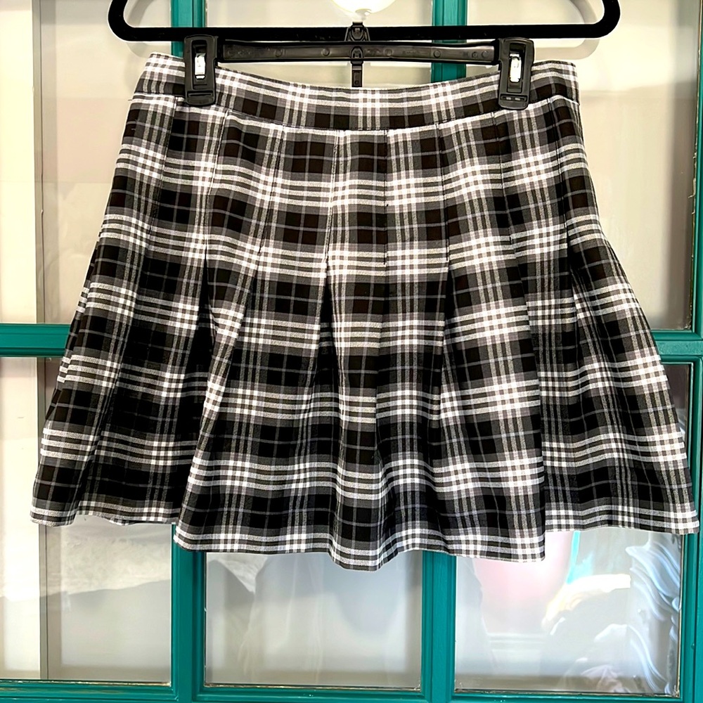 EUC Love Tree Plaid School Girl Skirt L